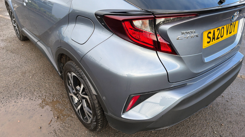 Toyota C-HR 1.8 Hybrid Design 5dr CVT Hybrid Hatchback